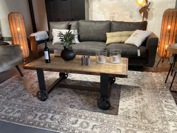 Hampton Furniture minewagon